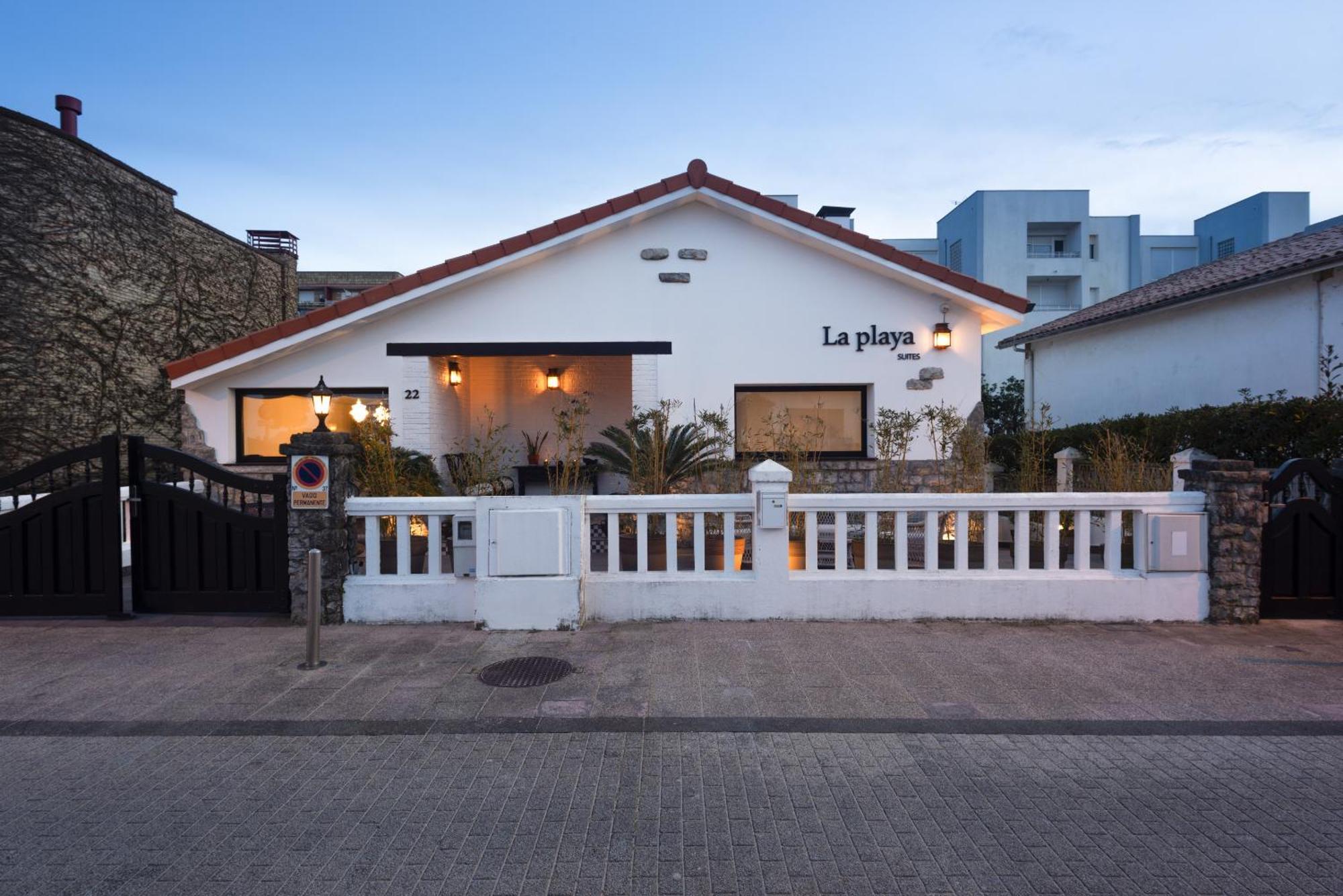 La Playa Suites Suances Esterno foto