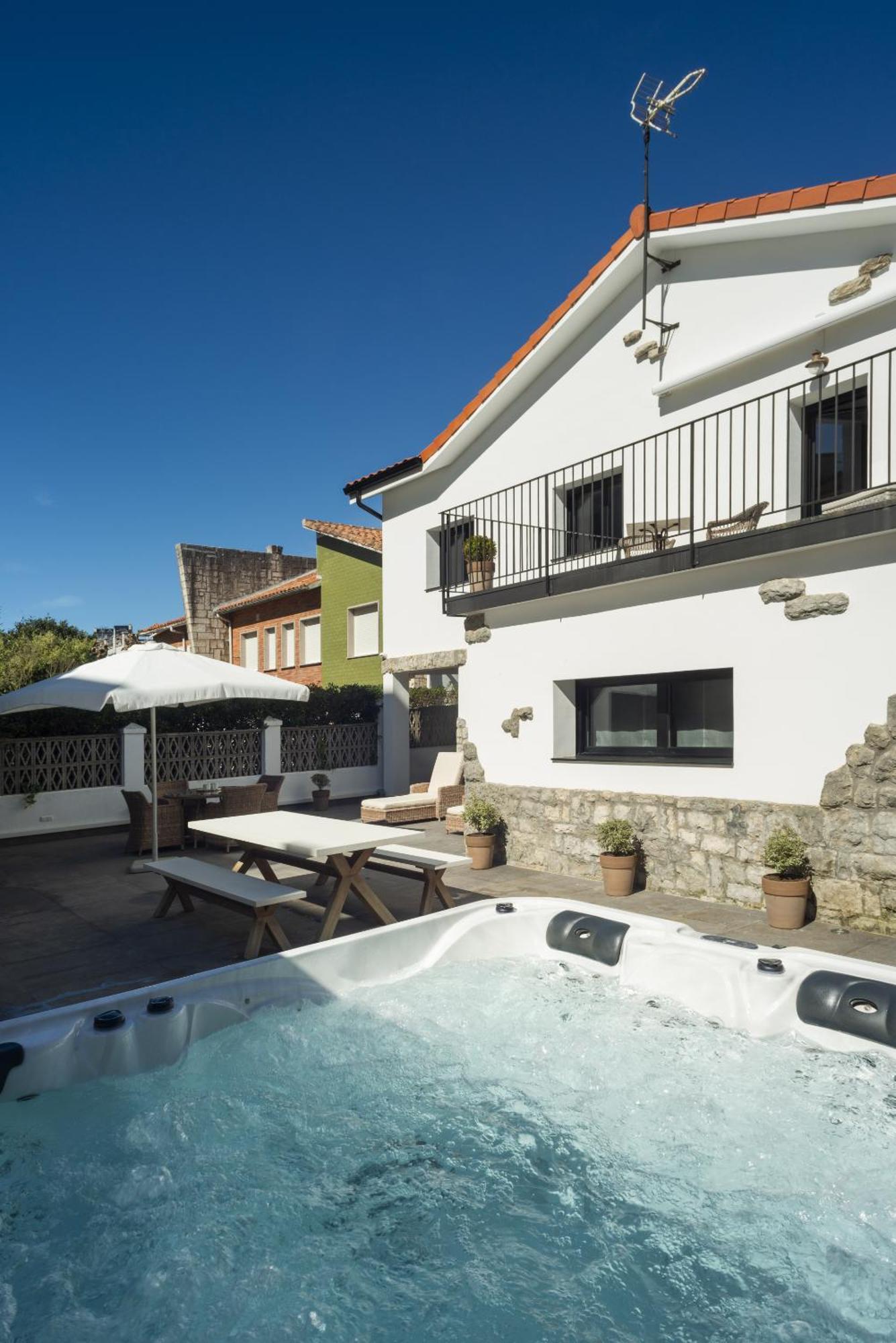 La Playa Suites Suances Esterno foto